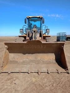 Погрузчик 3 куба