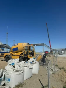 Аренда автобетоносмесителя с самозагрузкой марки CARMIX (Кармикс)