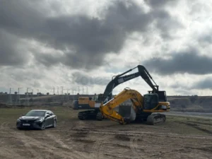Гусеничный экскаватор JCB 330LC