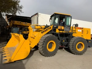 Фронтальный погрузчик 3 куб