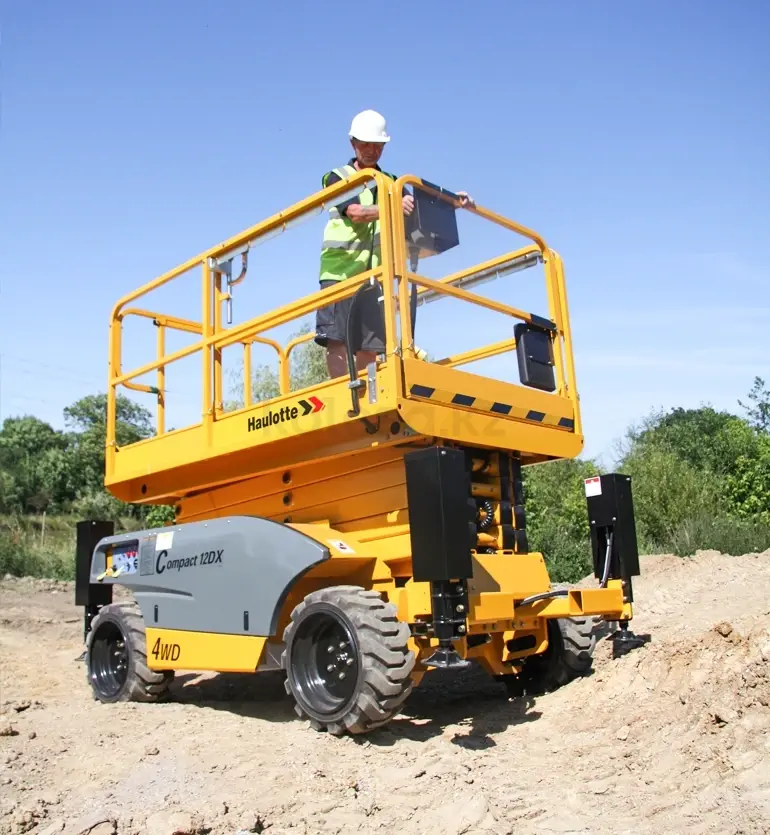 Самоходные подъемники Haulotte Compact 12 DX