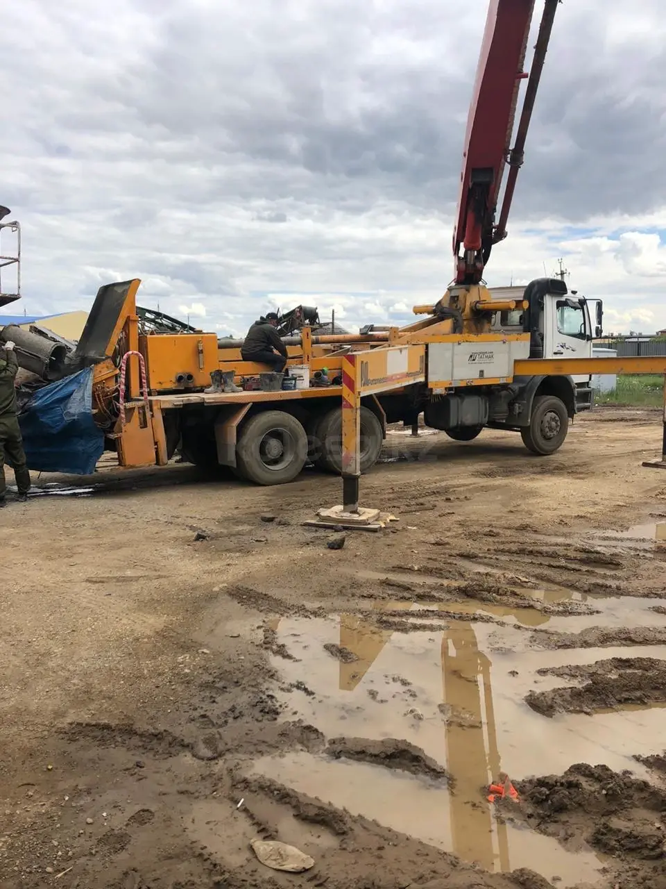 АВТОБЕТОНОНАСОС