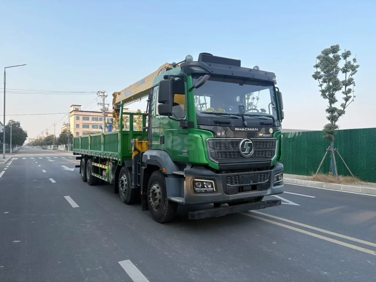 Манипулятор 12 т Shacman в аренду